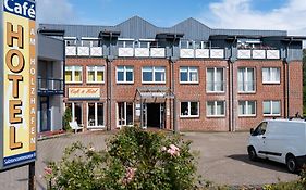 Hotel am Holzhafen